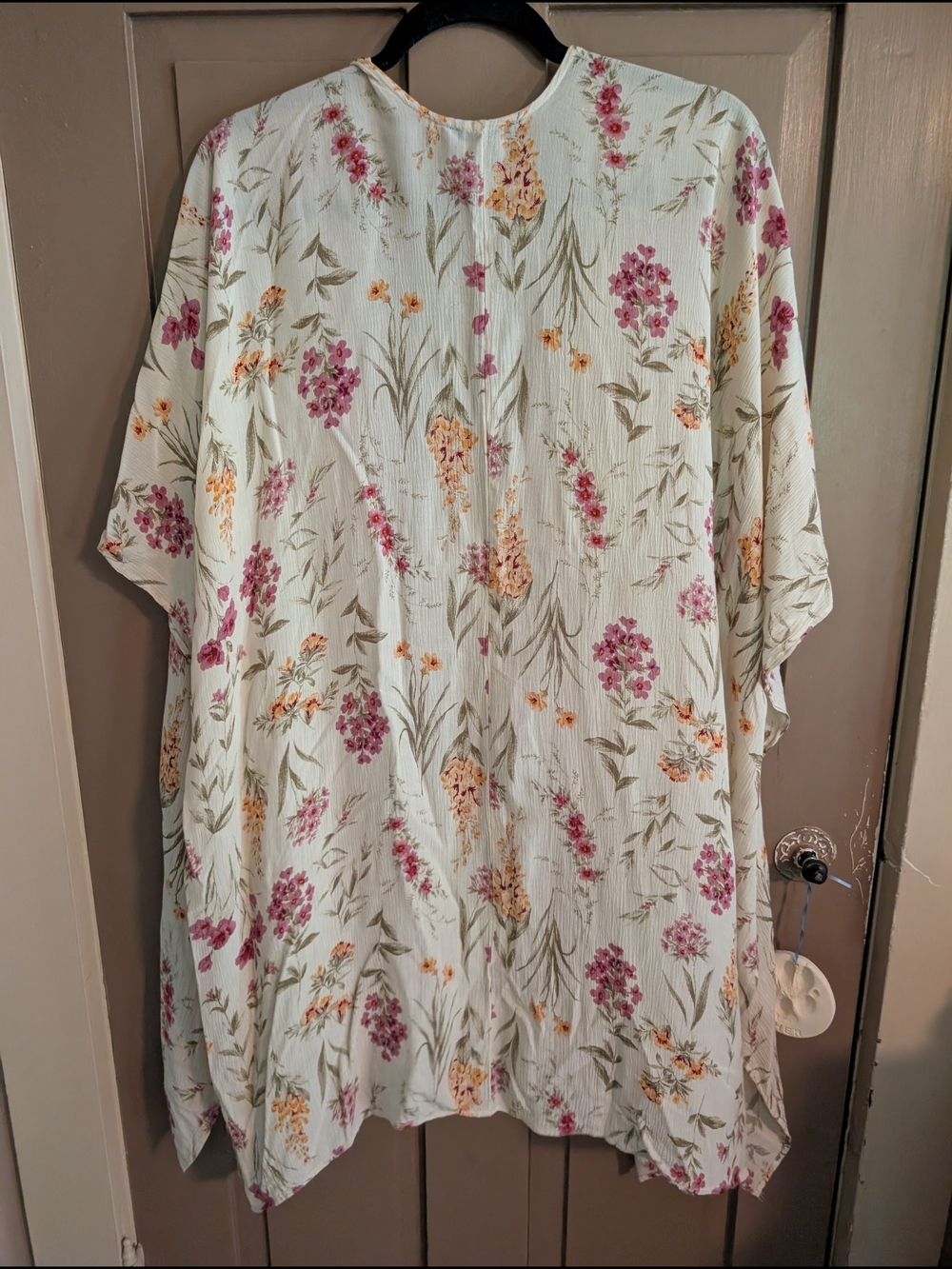 American Eagle Cream Floral Short Sleeve Kimono - Size Medium NWOT - Picture 5 of 7